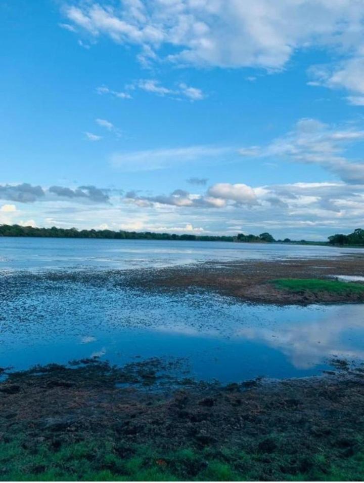 Arani Homestay Polonnaruwa Buitenkant foto