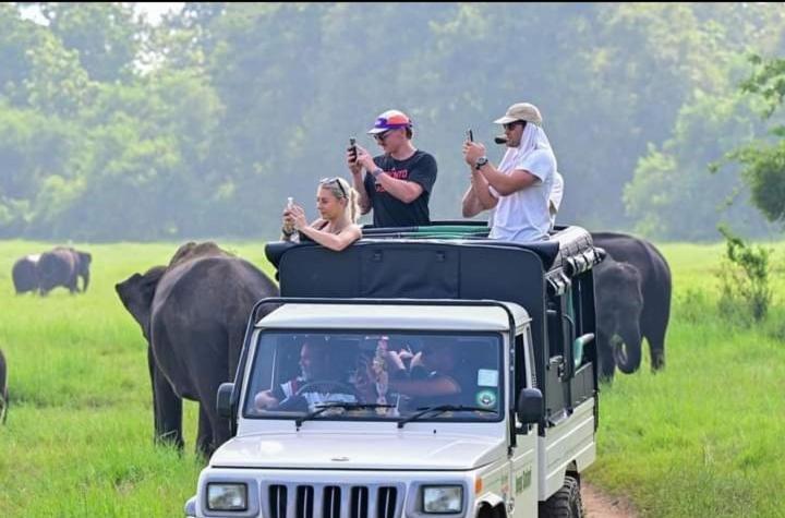 Arani Homestay Polonnaruwa Buitenkant foto