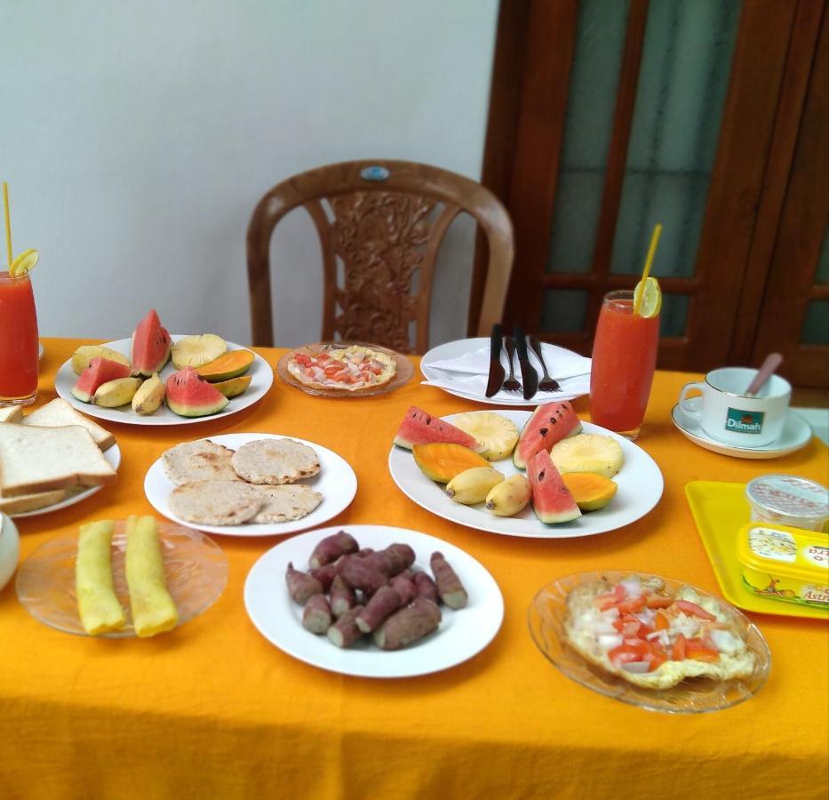 Arani Homestay Polonnaruwa Buitenkant foto
